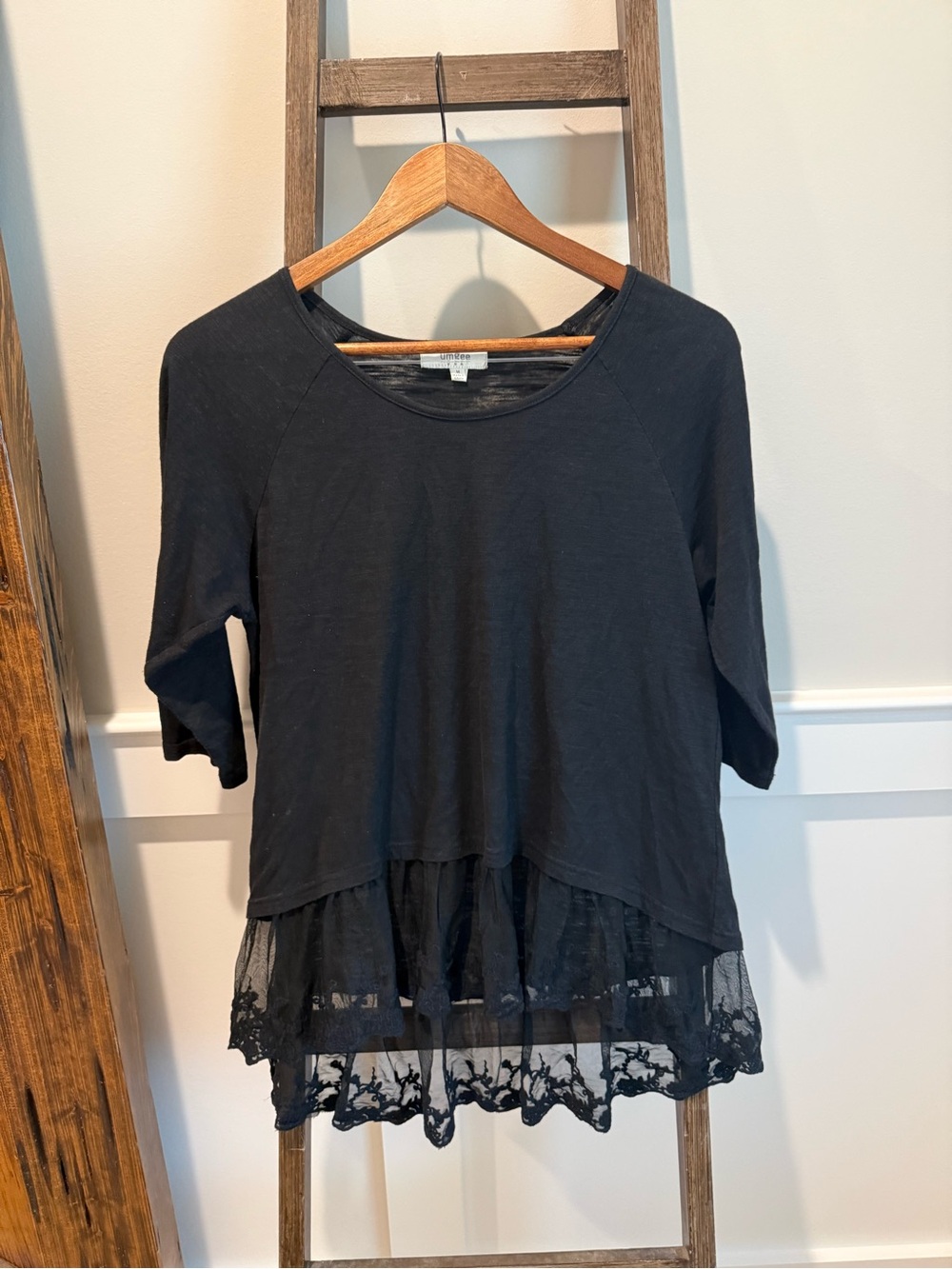 Umgee Black Scoop Neck Top with Lace Hem